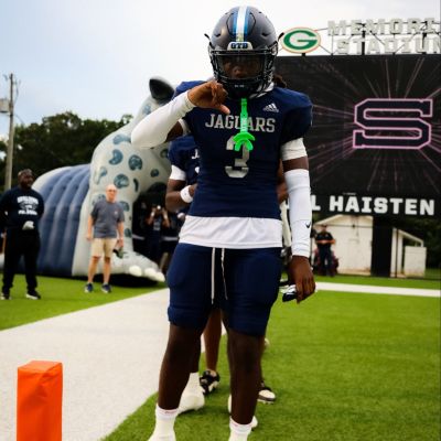 <span style="text-transform:none !important">Camauri Berry – RB</span><br /><span style="color:#999; font-size:85% !important">Spalding</span>